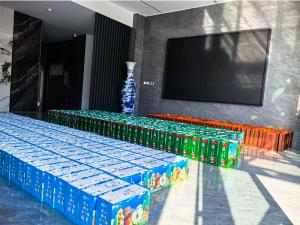 一份中秋禮，傳遞公司愛。